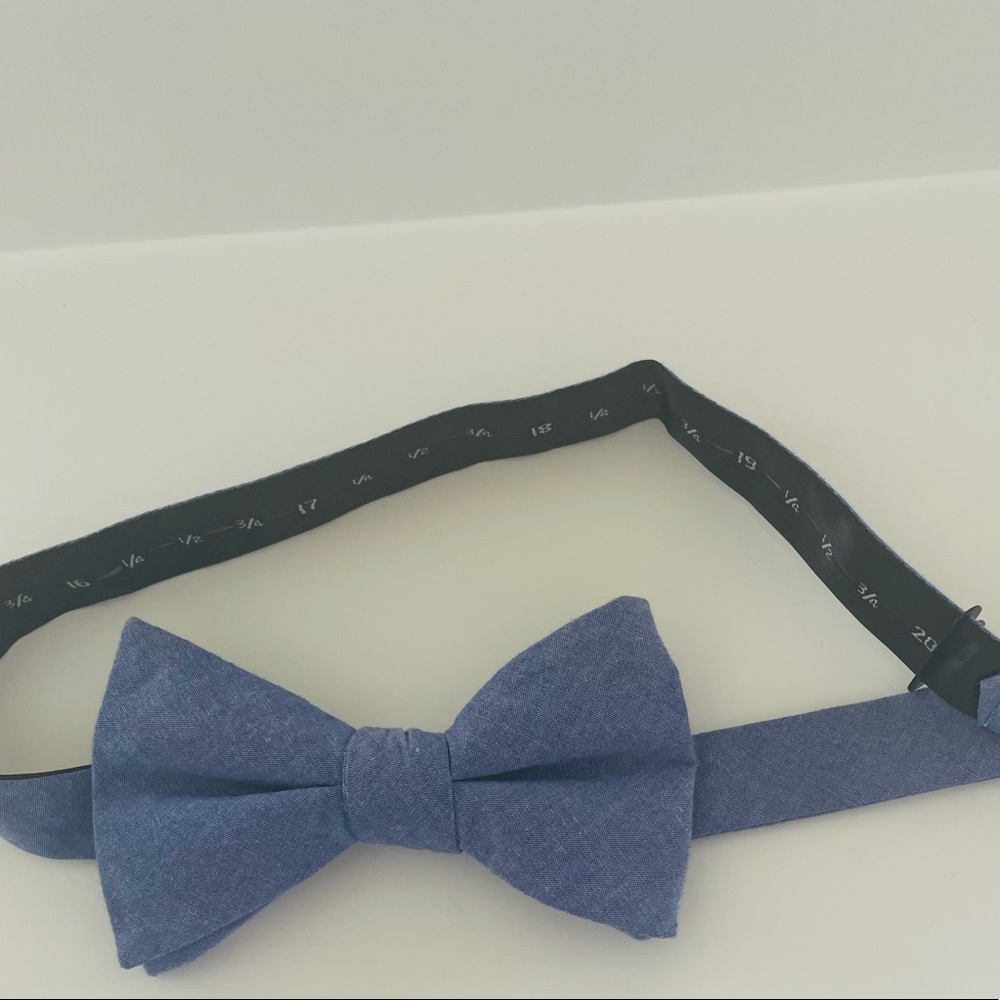 Goodfellow & Co  Light Blue Cotton Bow tie  EUC